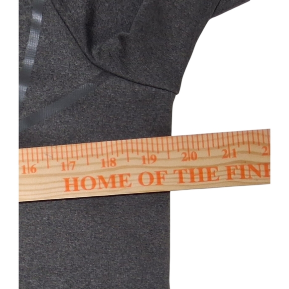 NWOT THE NORTH FACE Sz. S/P Dark Gray Zippered Hoodie - Picture 5 of 12